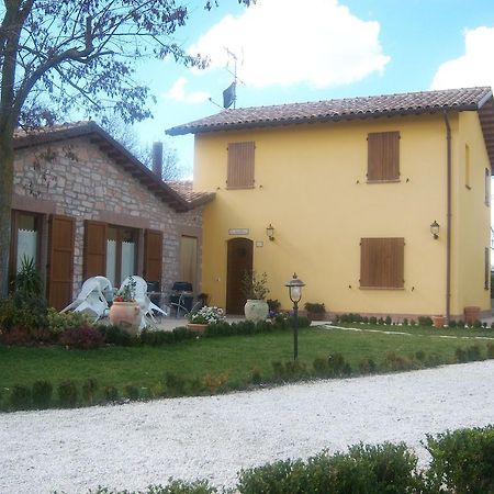 Agriturismo Lo Sgorzolo Пергола Экстерьер фото